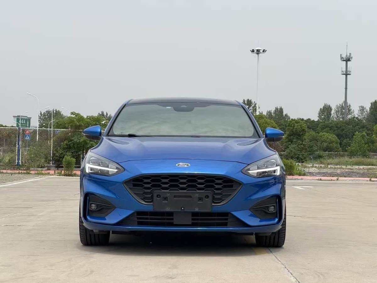 福特 福克斯  2020款 兩廂 EcoBoost 180 自動ST Line圖片