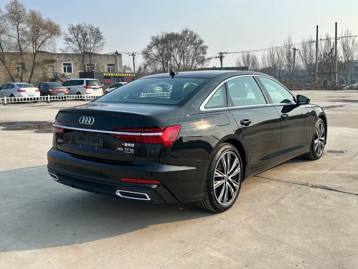 奧迪 奧迪A6L  2019款 45 TFSI quattro 臻選動感型圖片