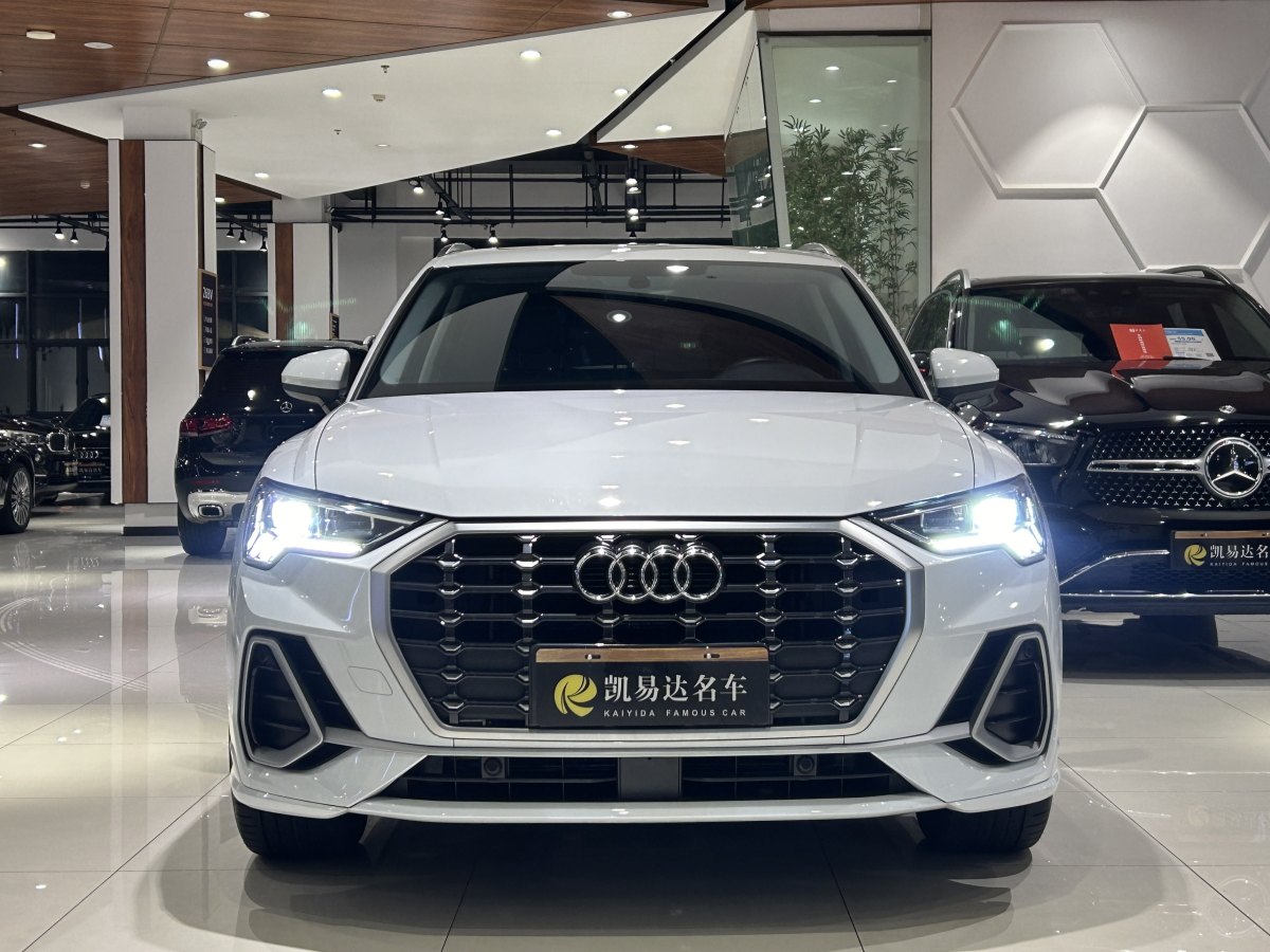 奧迪 奧迪Q3  2023款 35 TFSI 時(shí)尚動(dòng)感型圖片