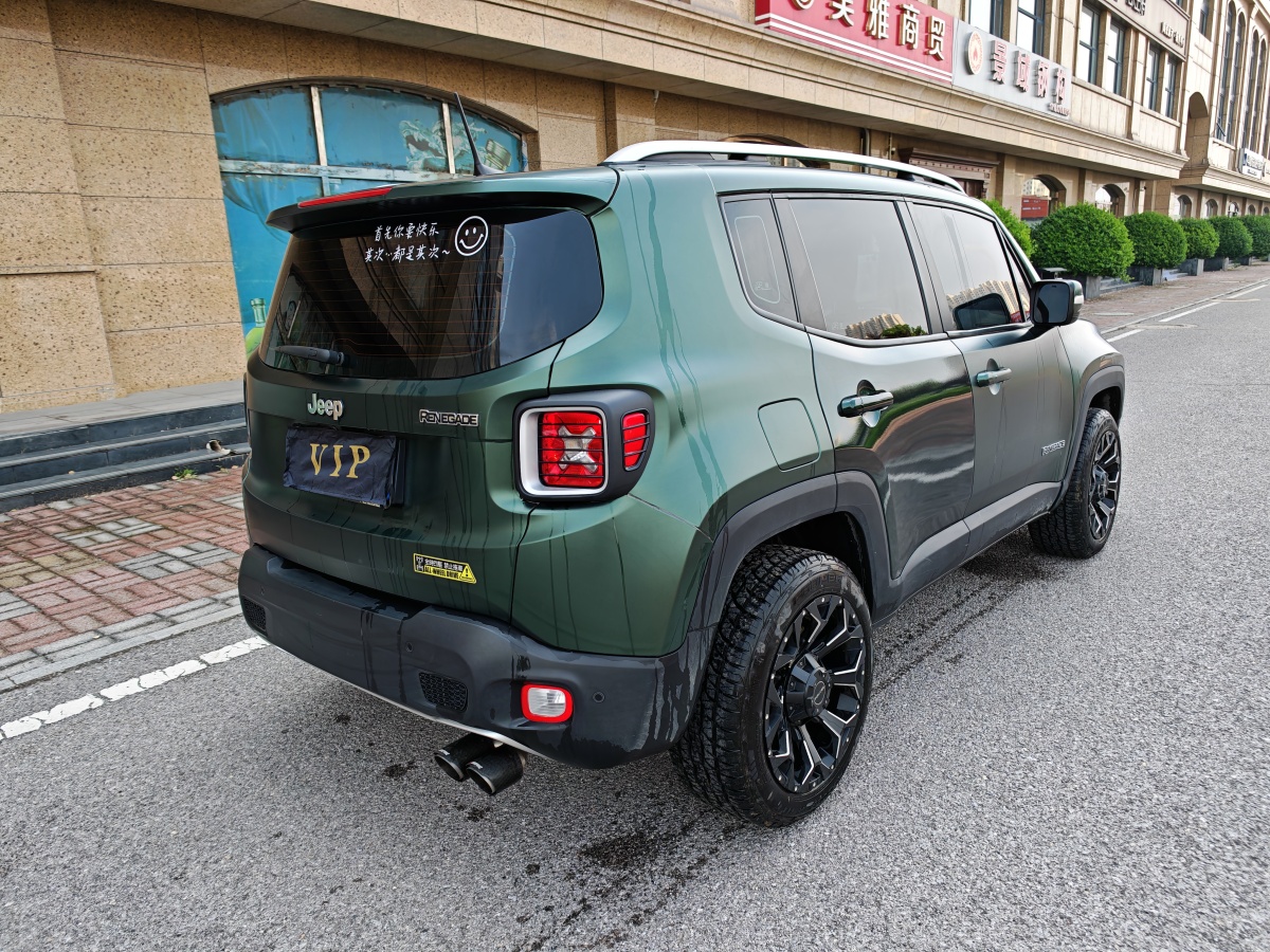 2017年12月Jeep 自由俠  2017款 180TS 自動四驅(qū)全能版