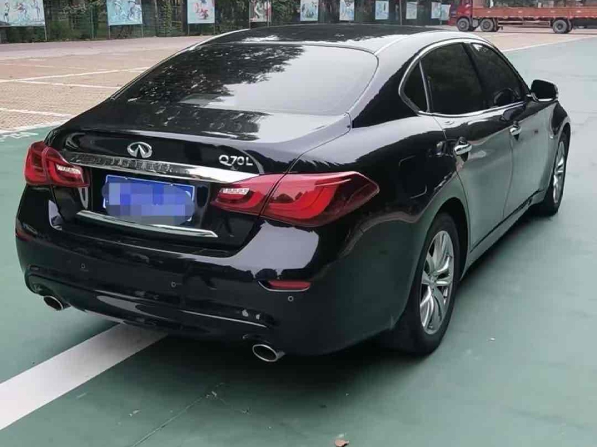 英菲尼迪 Q70  2017款 Q70L 2.5L 精英版圖片