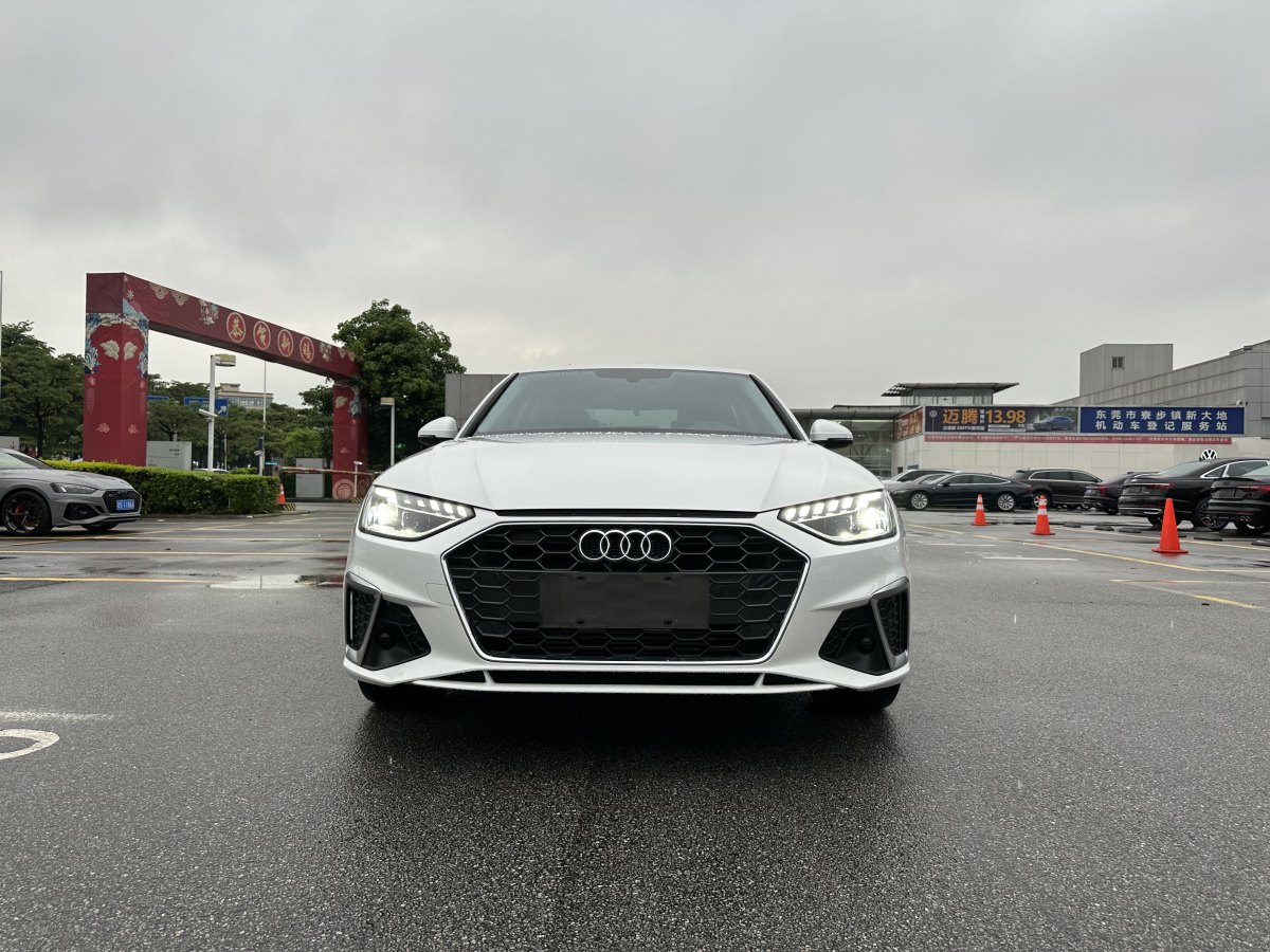 奧迪 奧迪A4L  2022款 40 TFSI 時尚動感型圖片
