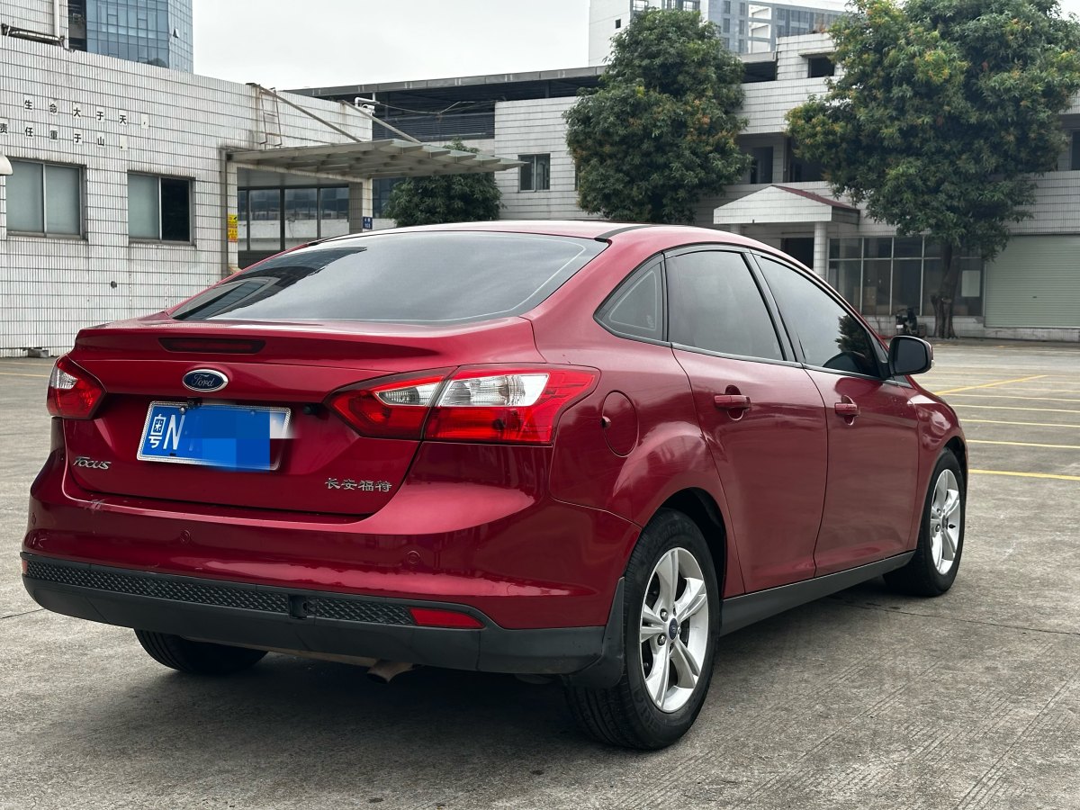 福特 ?？怂? 2012款 三廂 1.6L 自動舒適型圖片