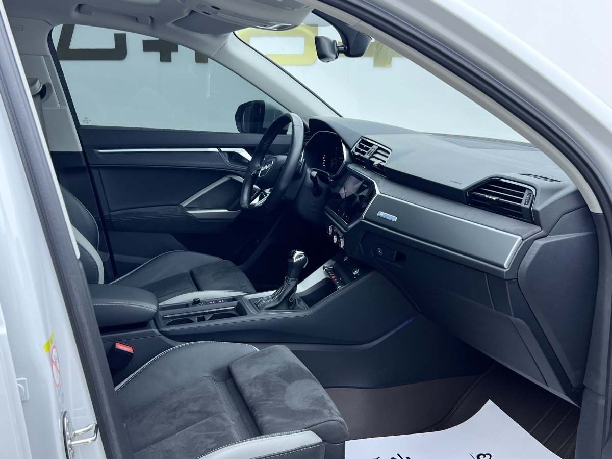 奧迪 奧迪Q3  2022款 35 TFSI 時尚動感型圖片