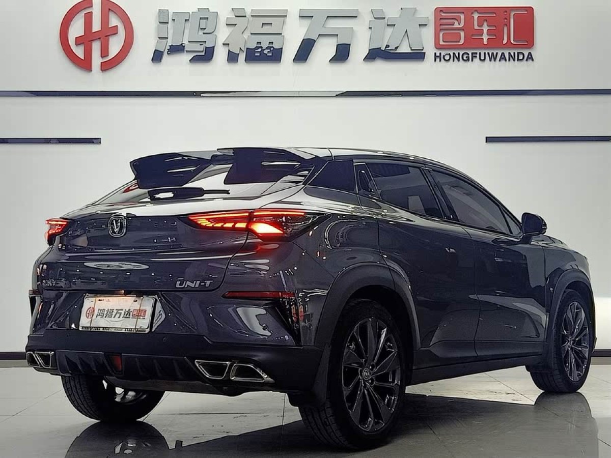 長(zhǎng)安 UNI-T  2020款 1.5T 旗艦型圖片