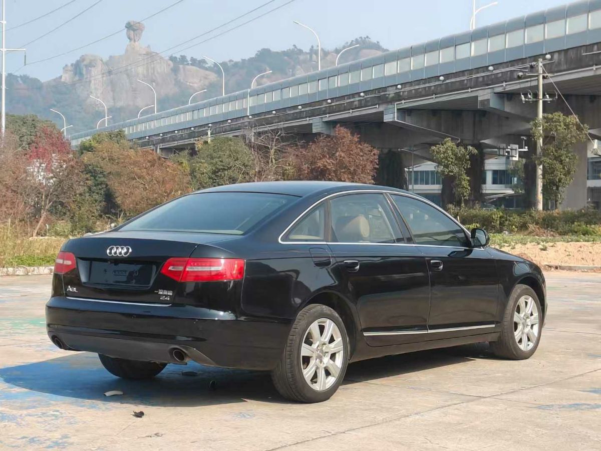 奧迪 奧迪A6L  2012款 A6L 2.8FSI 35FSI Quattro豪華型圖片