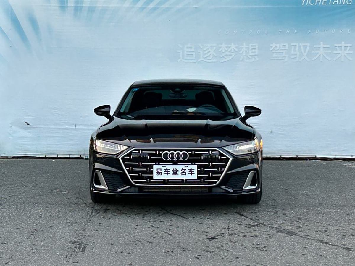 2023年12月奧迪 奧迪A7L  2024款 45TFSI S-line 筑夢(mèng)型 流晶套裝