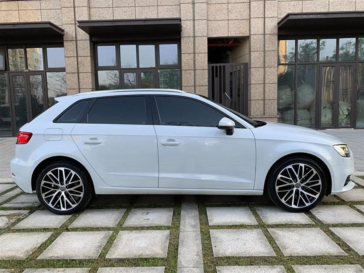 奧迪 奧迪A3  2019款 Sportback 35 TFSI 風(fēng)尚型 國VI圖片