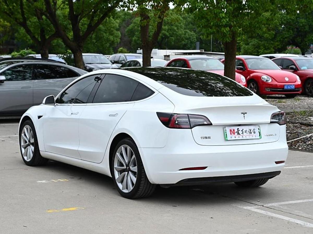 特斯拉 Model Y  2020款 改款 標(biāo)準(zhǔn)續(xù)航后驅(qū)升級版圖片