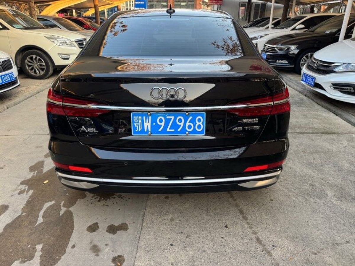 奧迪 奧迪A6L  2023款 改款 45 TFSI quattro 臻選動(dòng)感型圖片