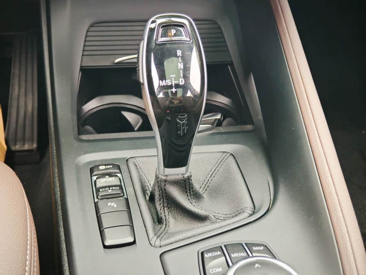 寶馬 寶馬X1  2022款 sDrive25Li 領(lǐng)先型圖片