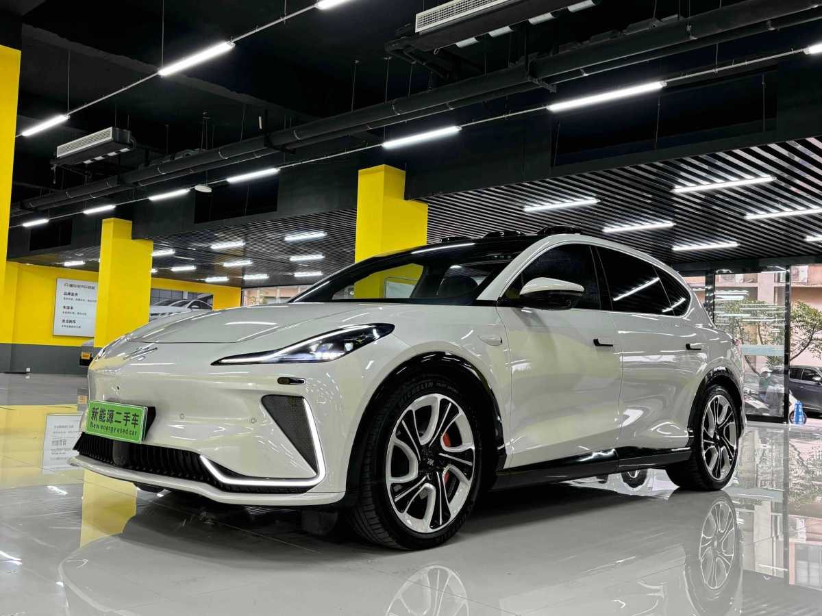 智己 智己LS7  2023款 100kWh Pro四驅版圖片