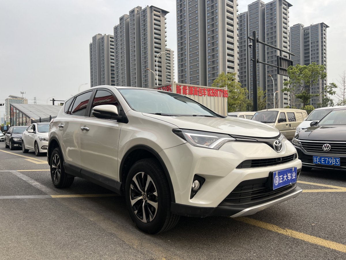 豐田 RAV4榮放  2019款  2.0L CVT四驅(qū)新銳版 國(guó)VI圖片