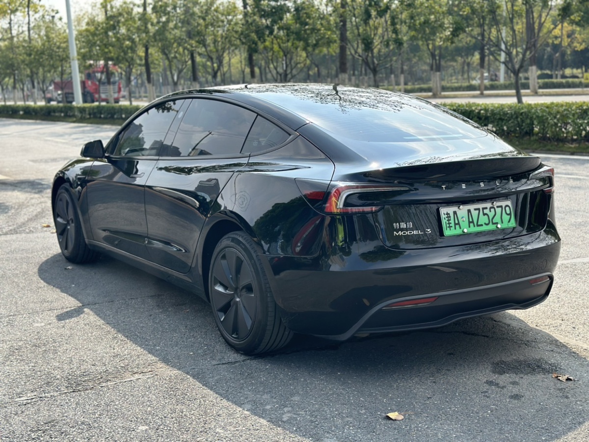 2024年1月特斯拉 Model Y  2023款 煥新版 后輪驅(qū)動(dòng)