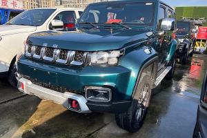 BJ40 北京 2.0T 自動(dòng)四驅(qū)城市獵人版至尊型