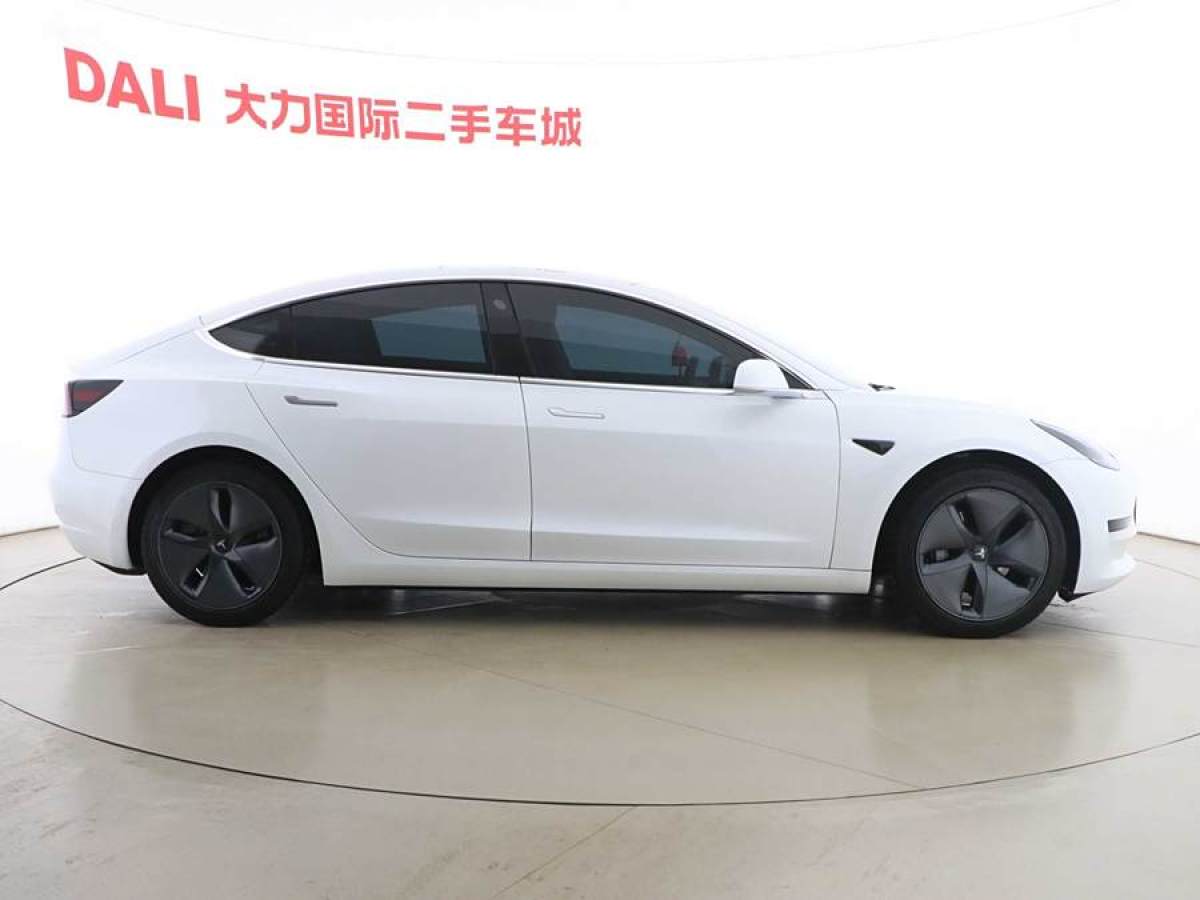 特斯拉 Model Y  2022款 改款 后輪驅(qū)動(dòng)版圖片