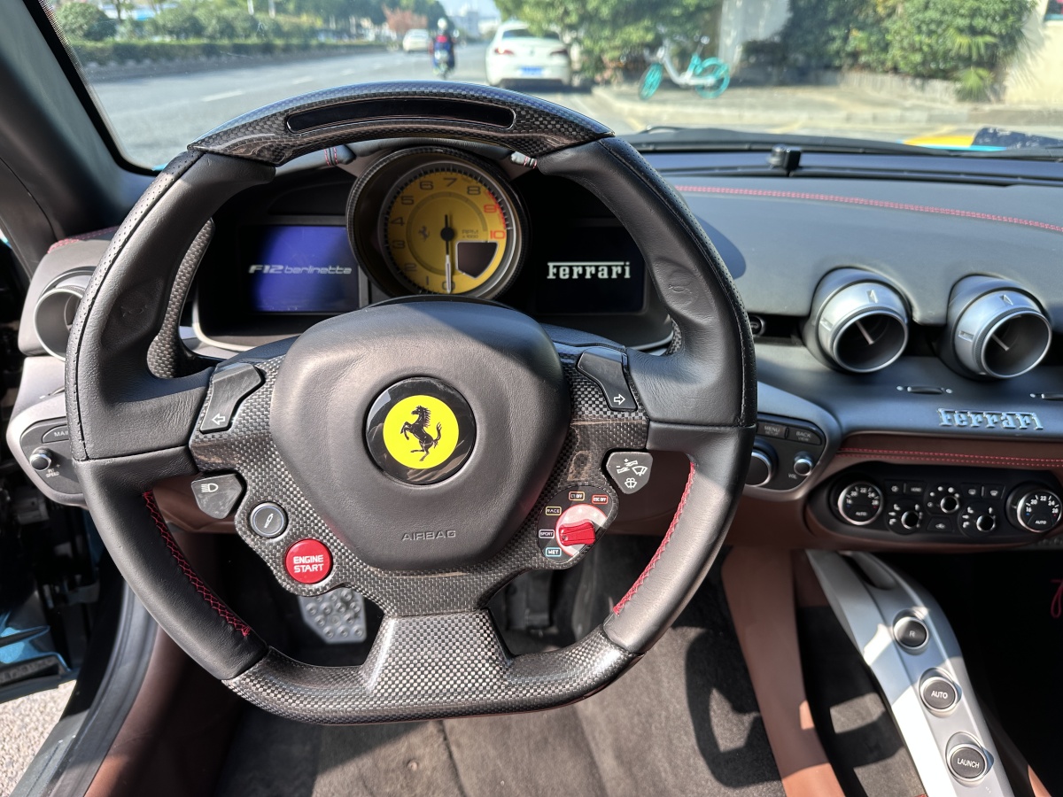 法拉利 f12berlinetta  2013款 63l 标准型图片