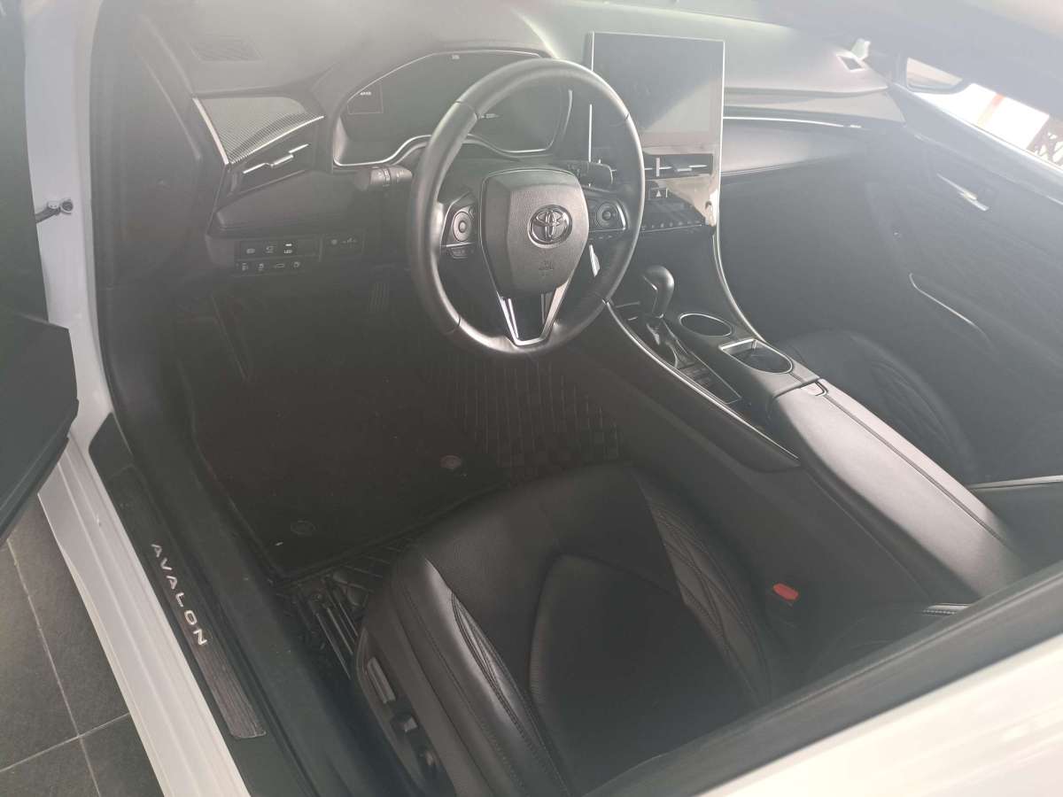 豐田 亞洲龍  2023款 2.5L 豪華版圖片