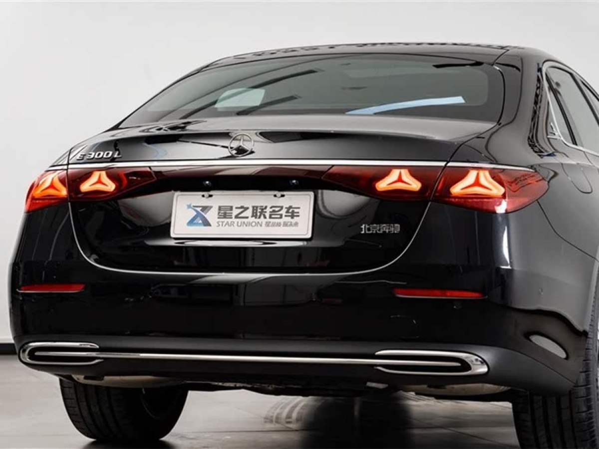 奔馳 奔馳E級(jí)  2024款 E 300 L 豪華型圖片