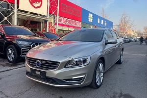 V60 沃尔沃  T5 智逸版 国VI