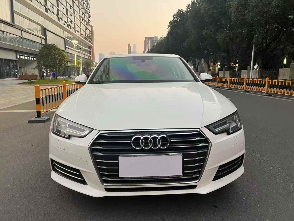 奧迪 奧迪A4L  2017款 A4L 40TFSI 時尚型圖片