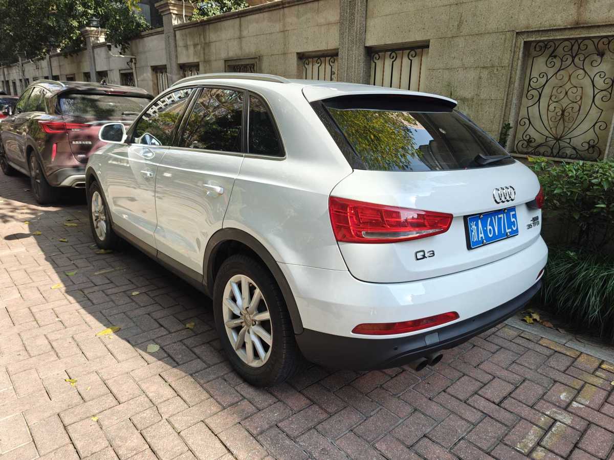 奧迪 奧迪Q3  2015款 35 TFSI 進(jìn)取型圖片