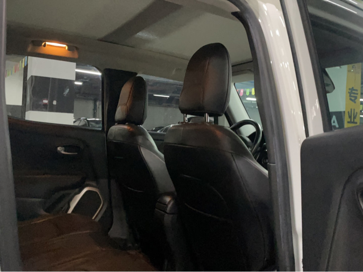Jeep 自由侠  2017款 180T 自动智能版图片