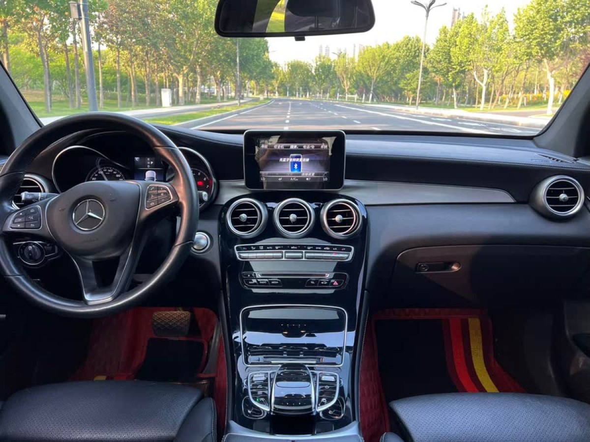 奔馳 奔馳GLC  2023款 改款 GLC 300 4MATIC 轎跑SUV圖片