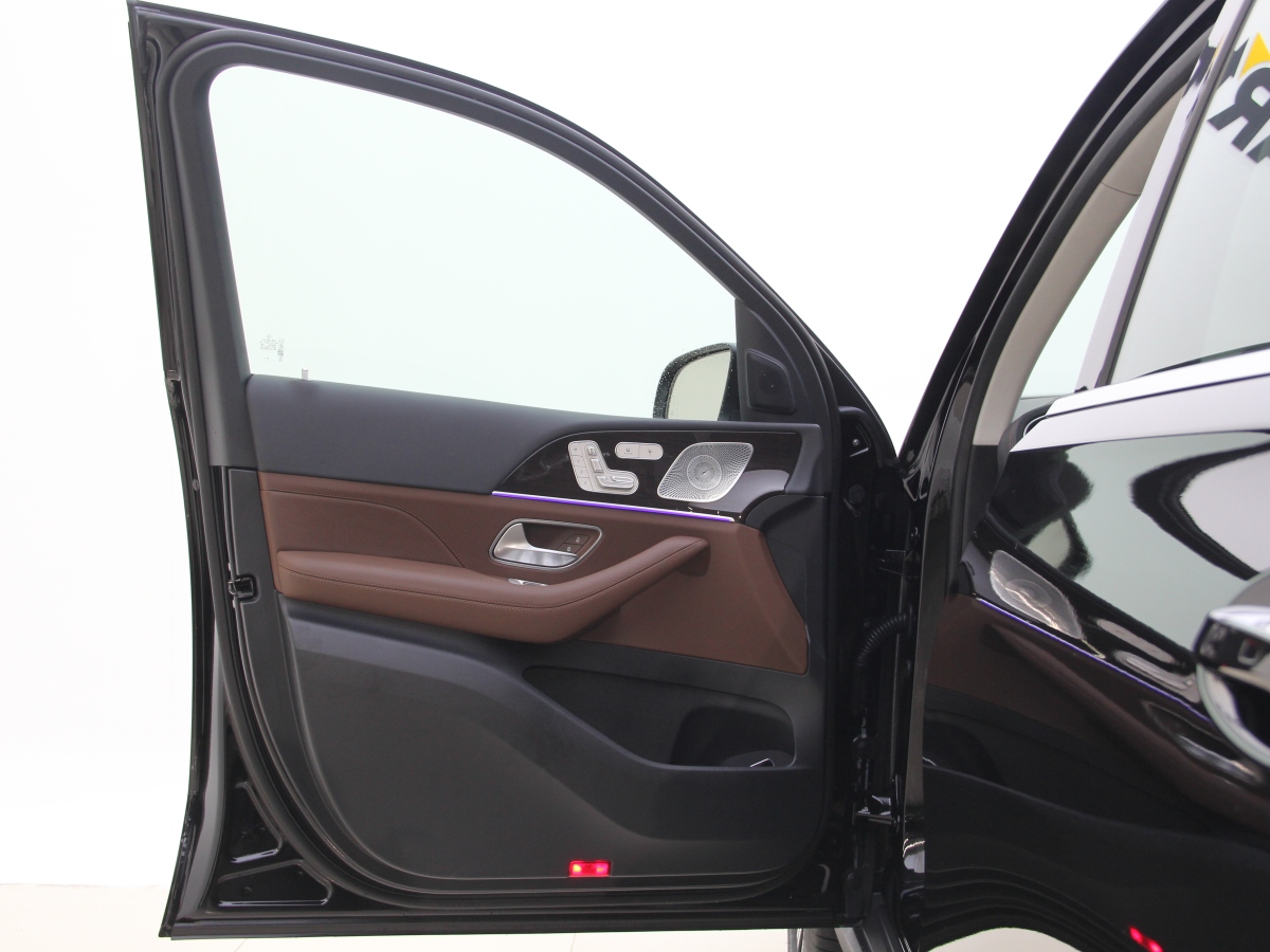 奔驰 奔驰GLE  2022款 改款 GLE 350 4MATIC 时尚型图片