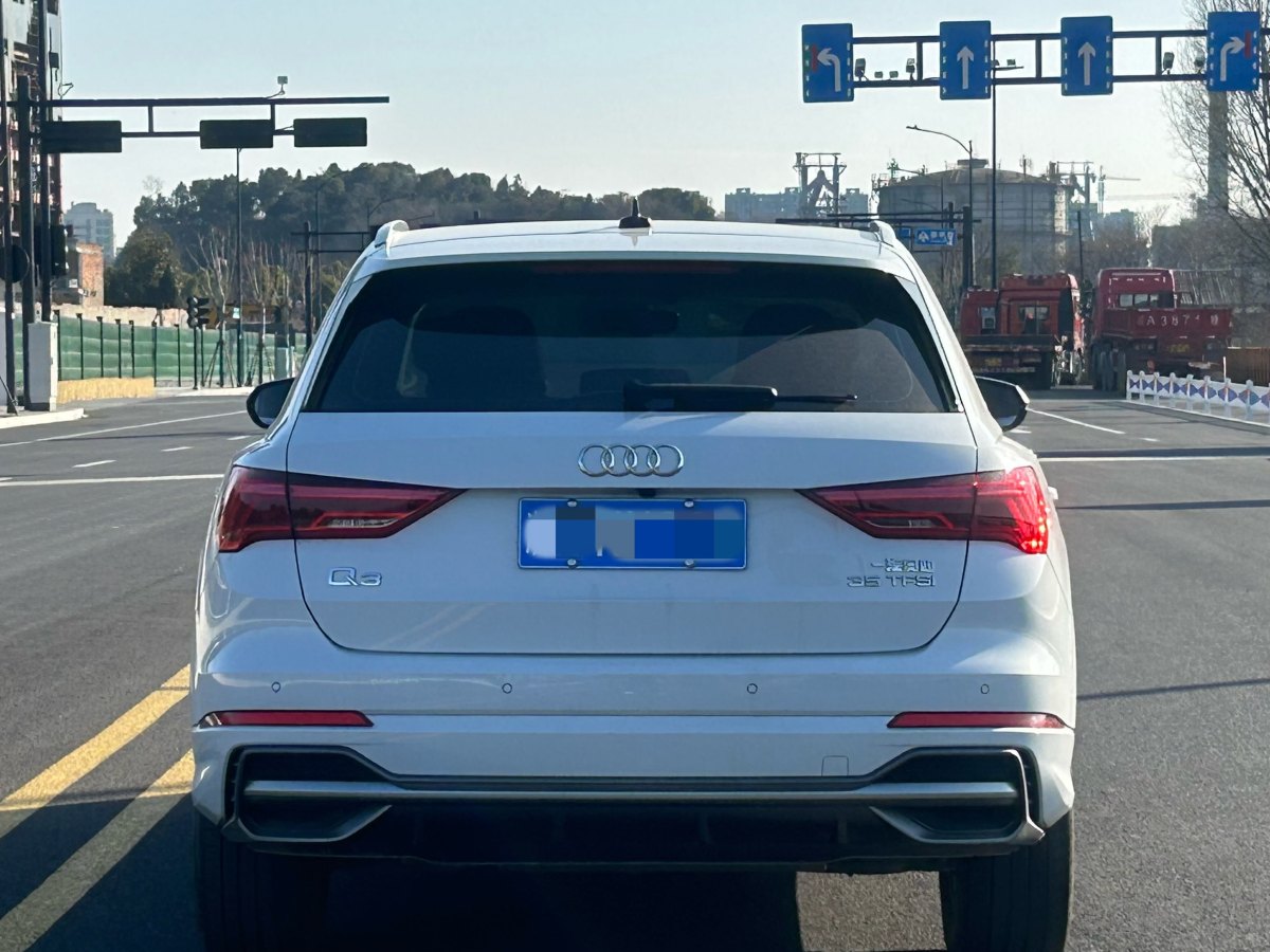 奧迪 奧迪Q3  2022款 35 TFSI 時尚動感型圖片