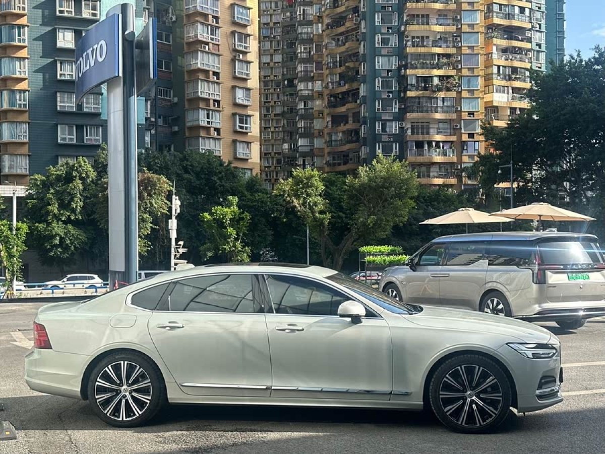 沃爾沃 S90  2022款 B5 智遠(yuǎn)豪華版圖片