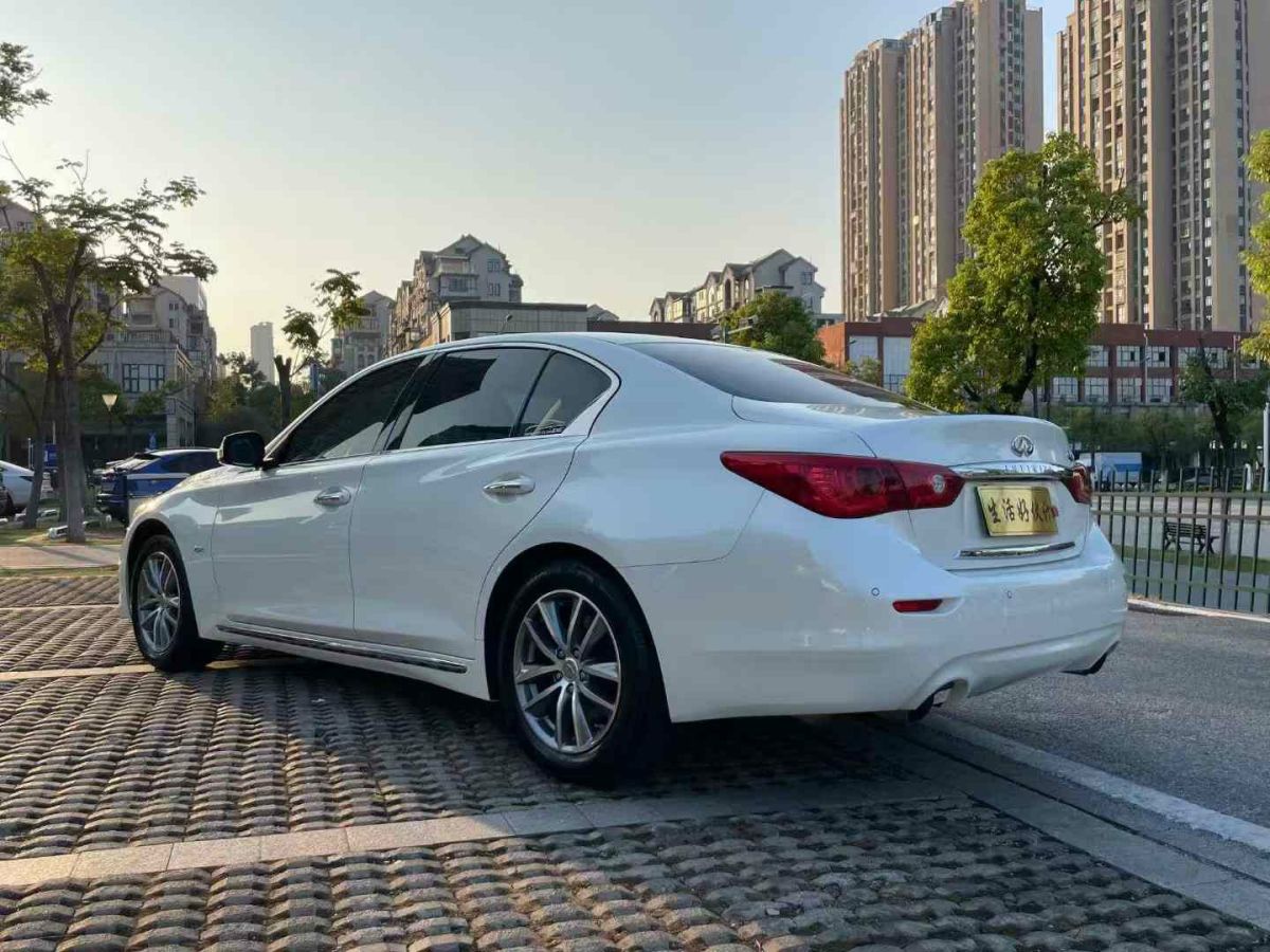 英菲尼迪 Q50L  2015款 2.0T 悅享版圖片