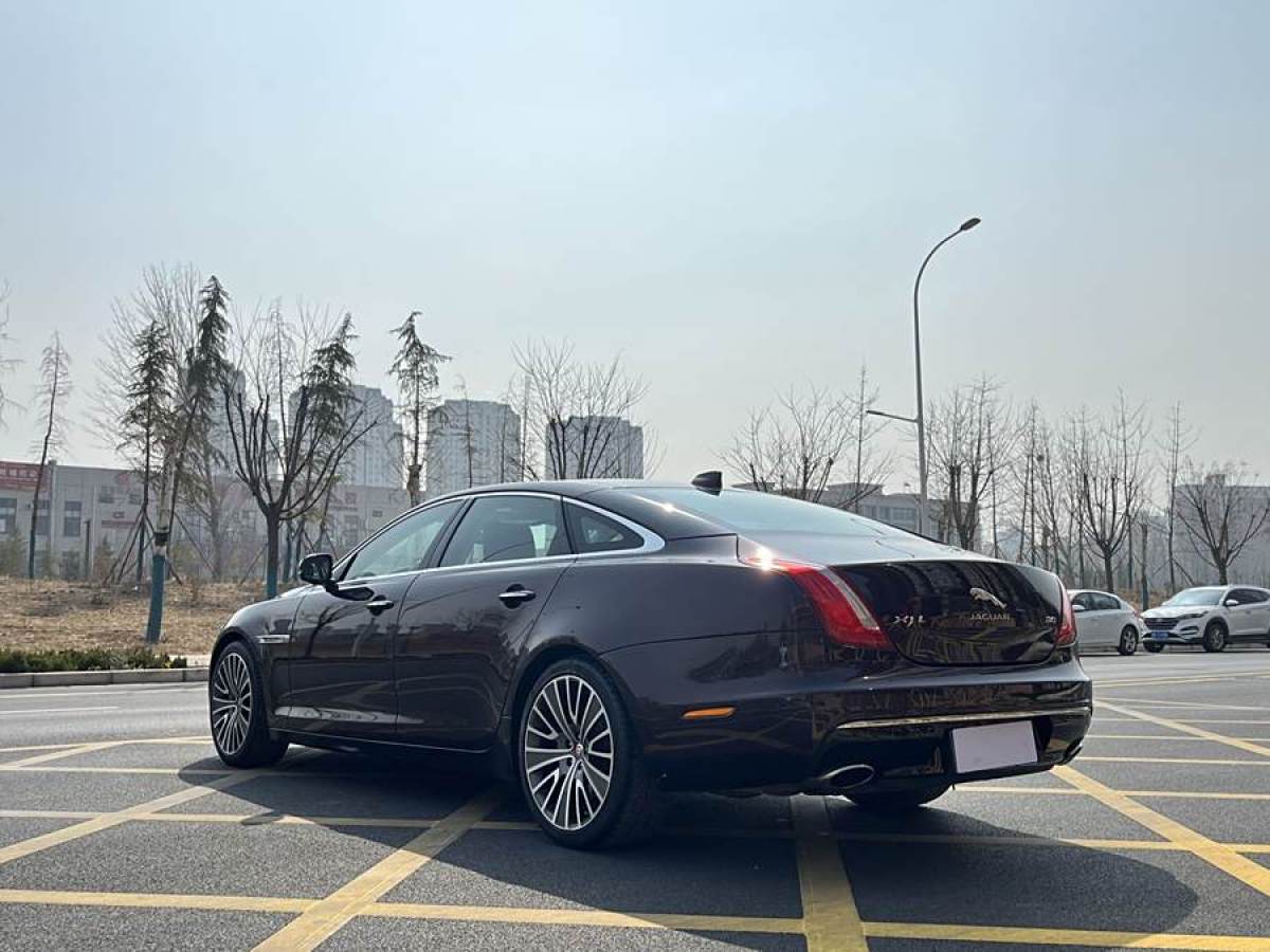 捷豹 XJ  2016款 XJL 3.0 SC 兩驅(qū)典雅商務(wù)版圖片