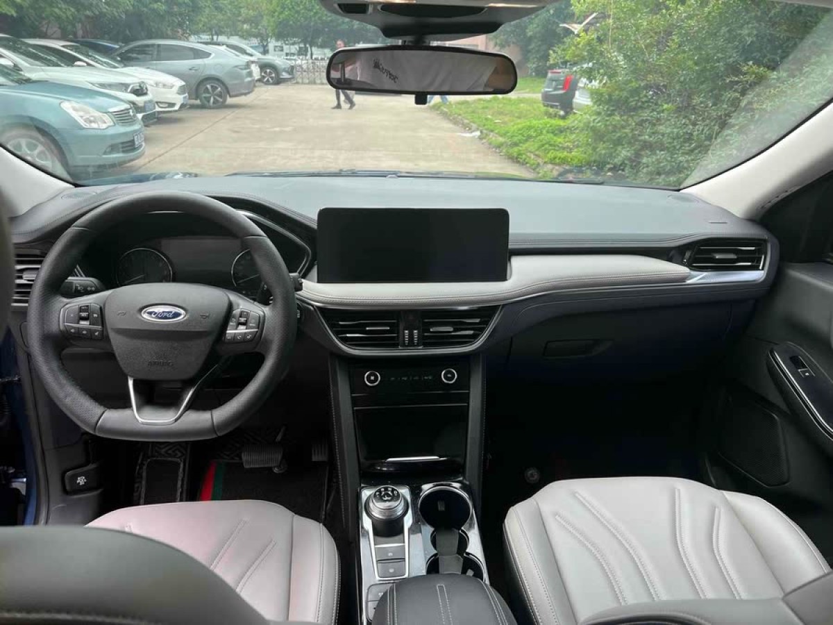 福特 銳際  2024款 EcoBoost 245 兩驅(qū)耀享款圖片