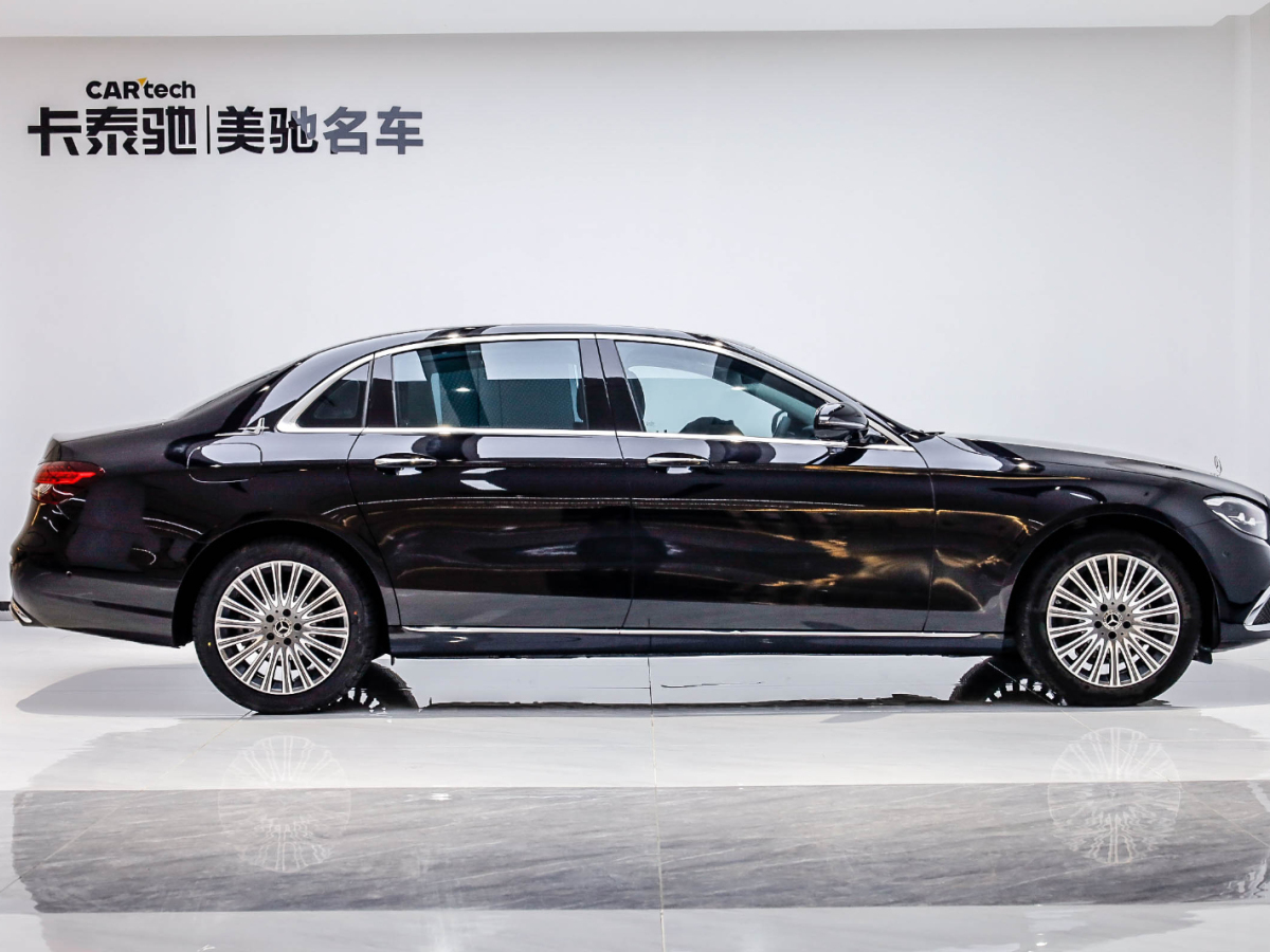 奔驰E级 2023款 改款 E 300 L 豪华型图片