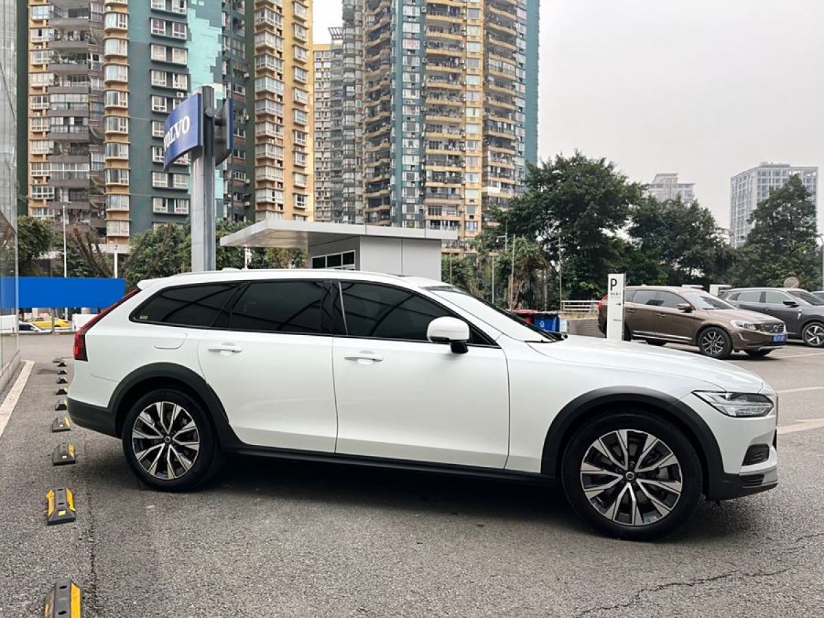 沃爾沃 V90  2025款 Cross Country B5 AWD 智遠(yuǎn)版圖片