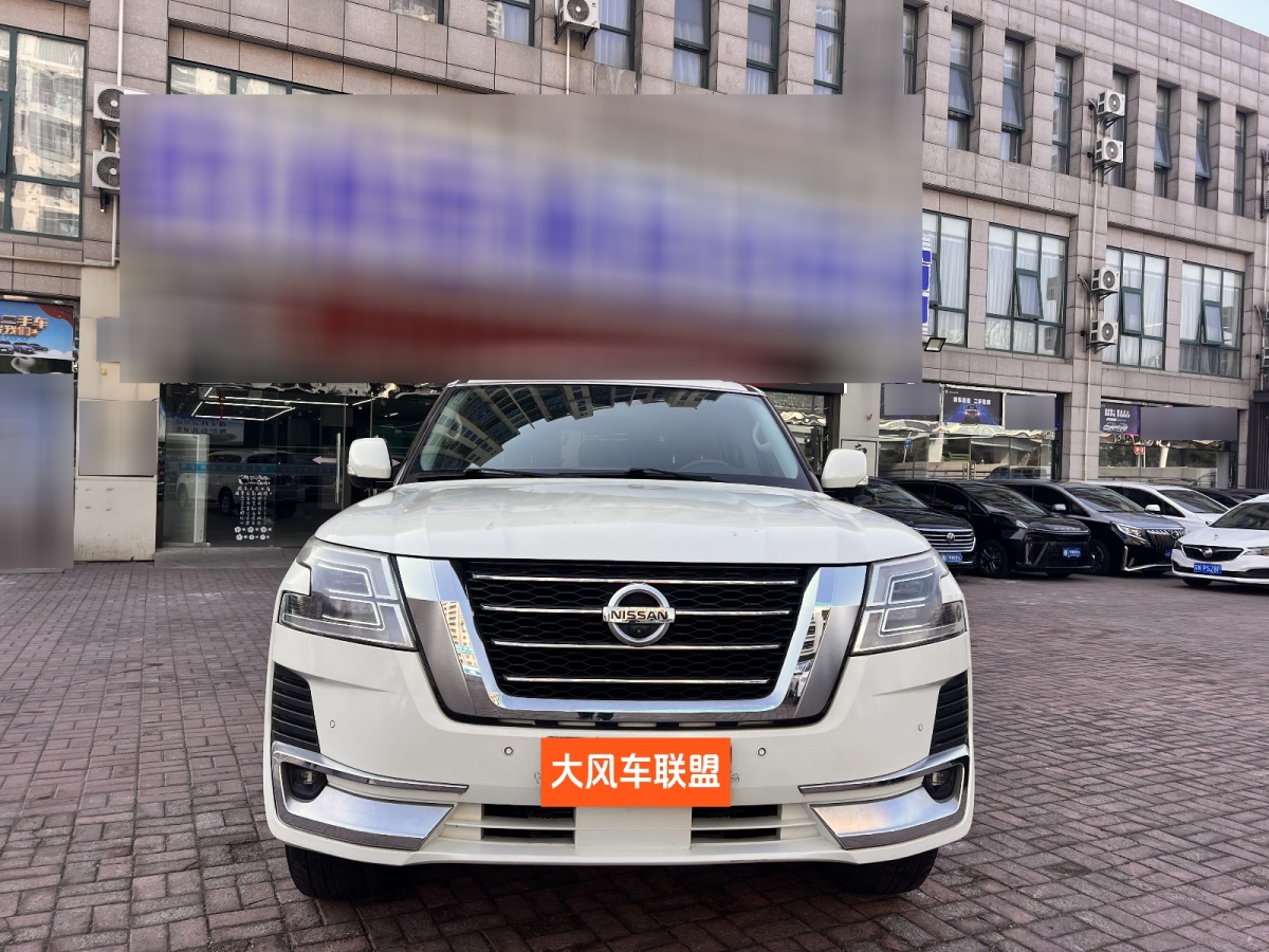 日產(chǎn) 途樂(lè)  2018款 4.0L 鉑金型圖片