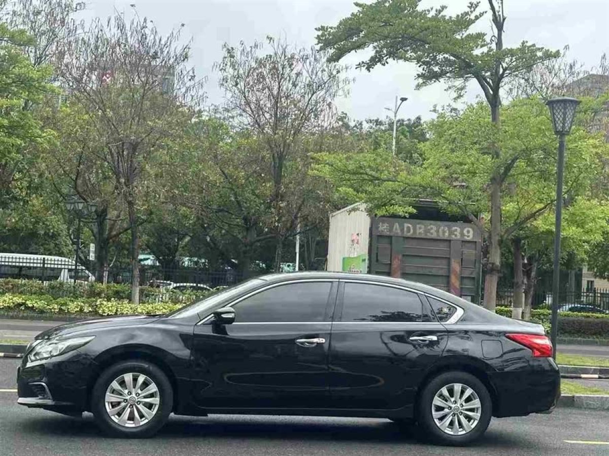 日產(chǎn) 天籟  2016款 改款 2.0L XL舒適版圖片