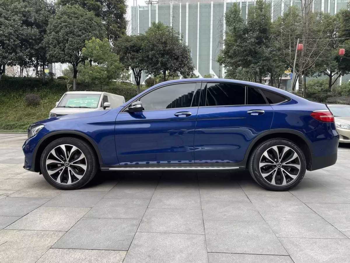 奔馳 奔馳GLC  2022款 改款 GLC 300 4MATIC 轎跑SUV圖片