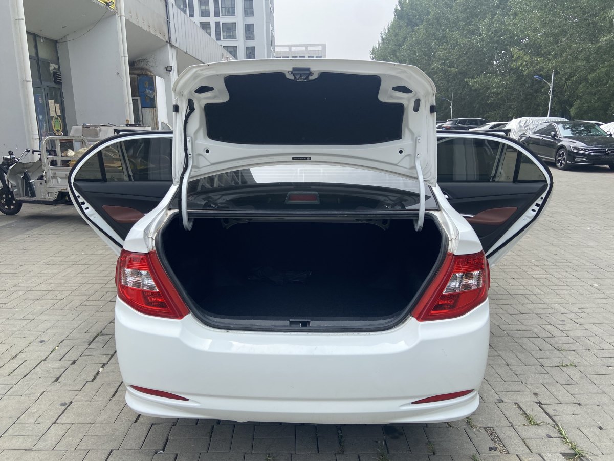 比亚迪 F3  2018款 1.5L 手动精英型图片