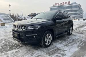 指南者 Jeep 220T 自動領(lǐng)先版