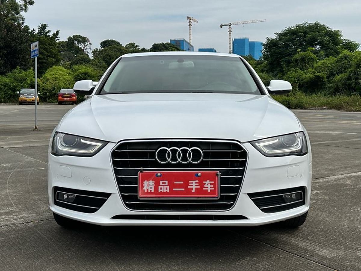 奧迪 奧迪A4L  2015款 35 TFSI 自動(dòng)標(biāo)準(zhǔn)型圖片