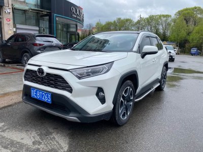 2021年5月 豐田 RAV4榮放 2.0L CVT四驅(qū)尊貴版圖片