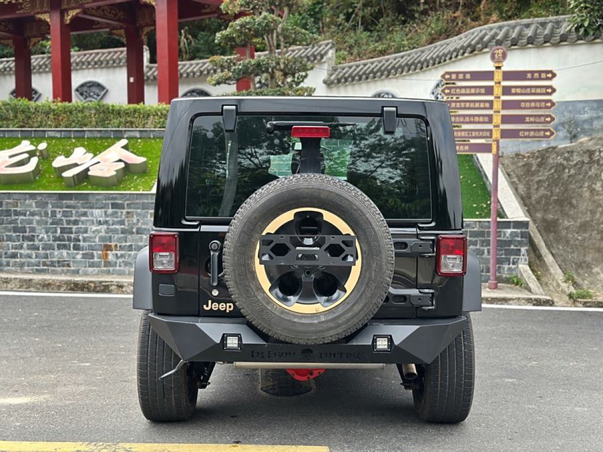 Jeep 牧馬人  2014款 3.6L 龍騰典藏版圖片