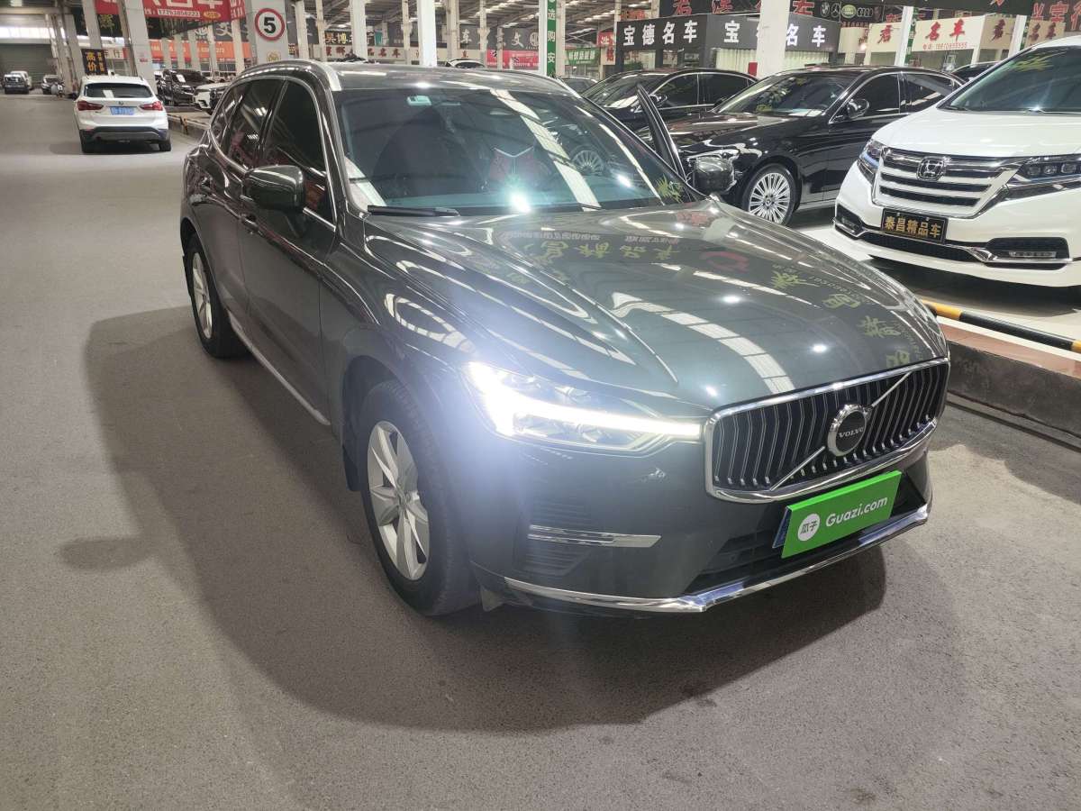 沃爾沃 XC60  2022款 B5 四驅(qū)智逸豪華版圖片