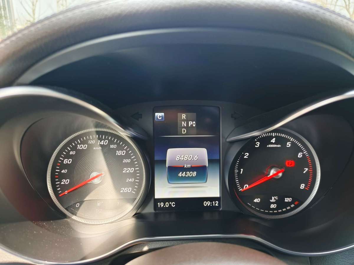 2018年10月奔驰 奔驰GLC  2019款 GLC 260 L 4MATIC 动感型