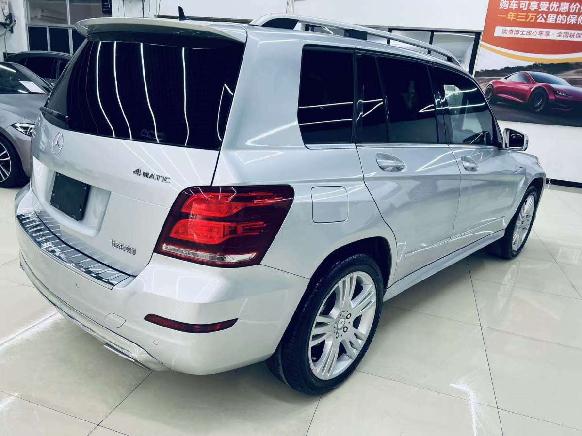 奔馳 奔馳GLK級  2015款 GLK 260 4MATIC 動(dòng)感型 極致版圖片