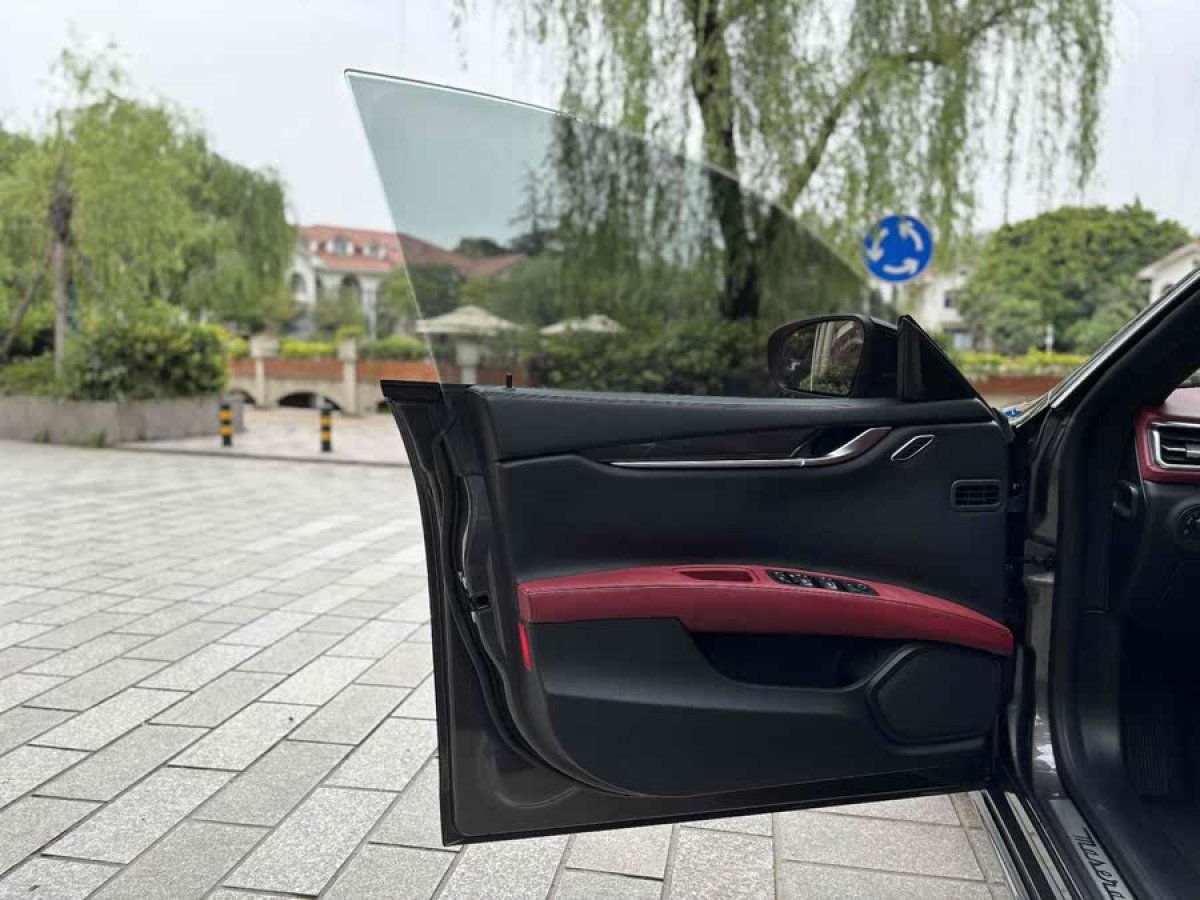瑪莎拉蒂 Ghibli  2019款 3.0T 350Hp 標(biāo)準(zhǔn)版 國VI圖片