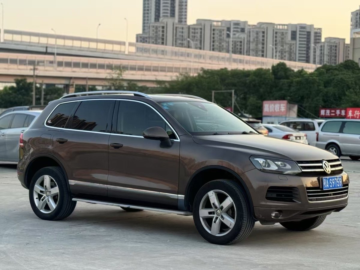 大眾 途銳  2011款 3.0TSI 標(biāo)配型圖片