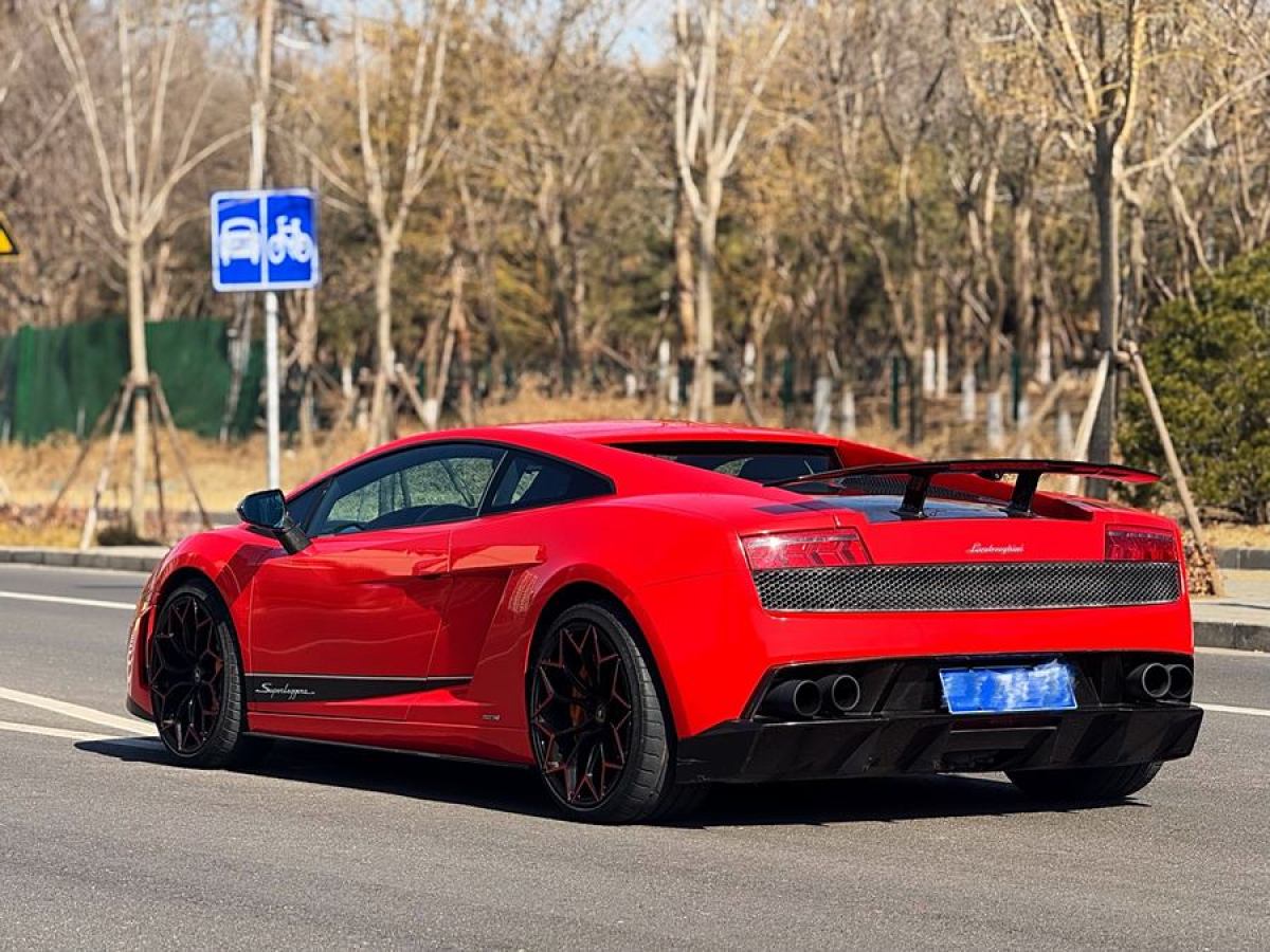 2015年8月蘭博基尼 Gallardo  2011款 LP 570-4 Superleggera